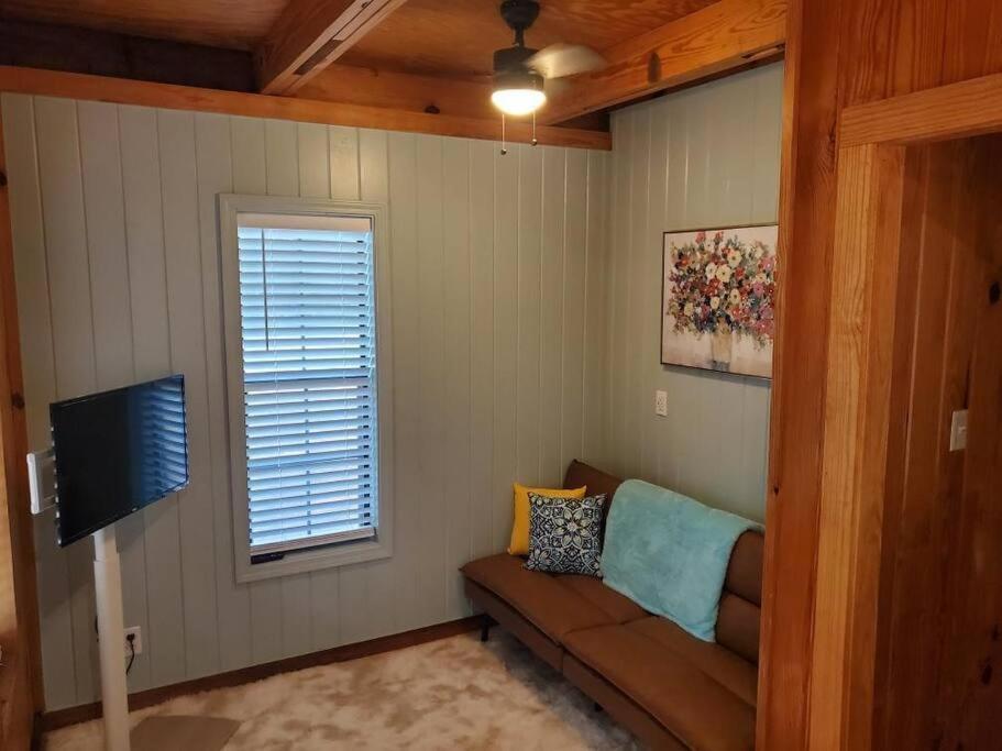 107 Vinewood Cabin Brewton Экстерьер фото